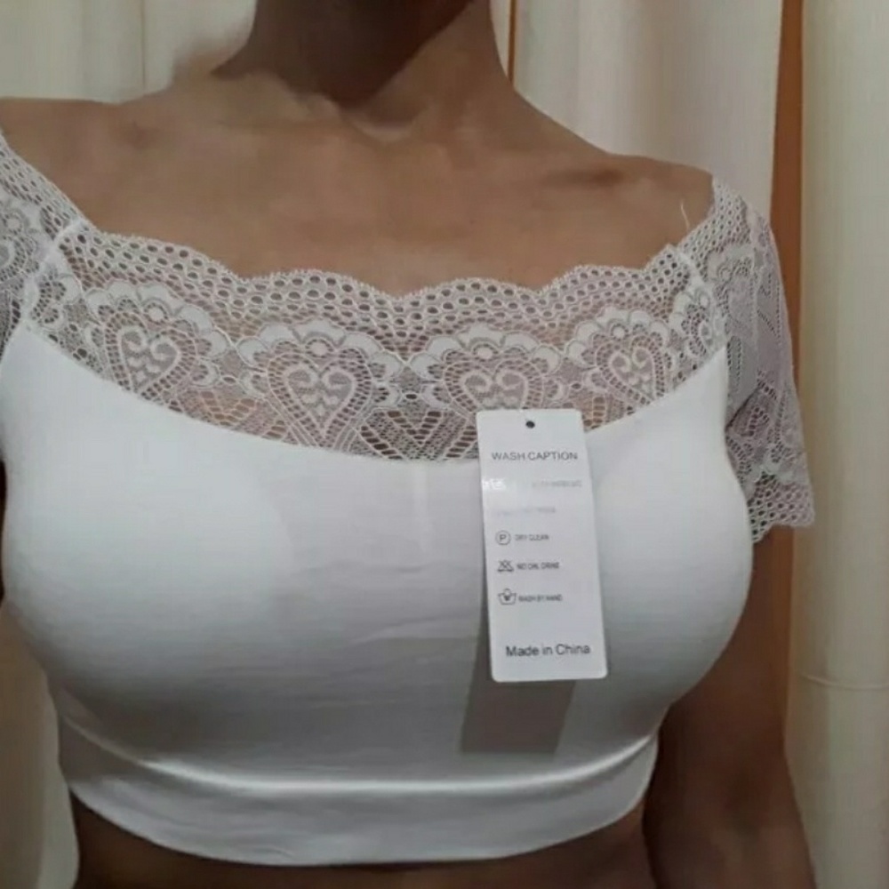 Sexy Soft Lace Padded Chest Crop Top